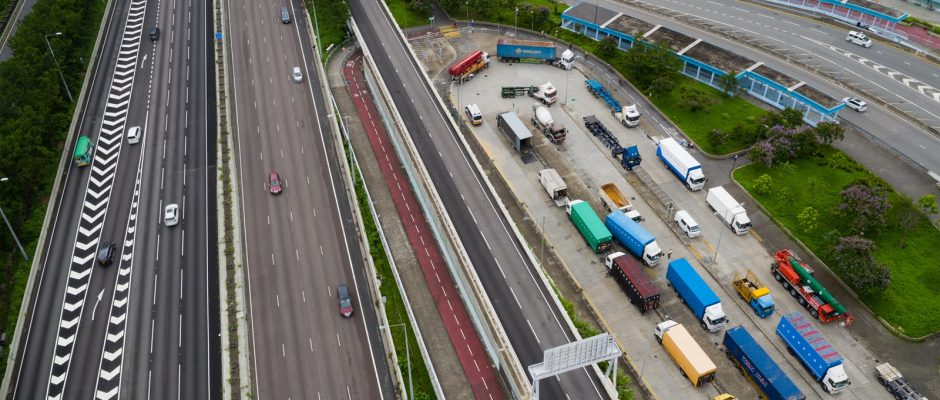 Cum funcționează monitorizarea GPS pentru gestionarea unei flote