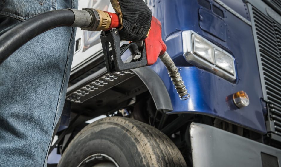 Cât combustibil economisești real cu un tracker GPS auto 2026